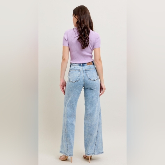 Judy Blue HR Retro Wide Fit Jeans Light Stone Washed Skewed Twisted Inseam NEW - Picture 12 of 16